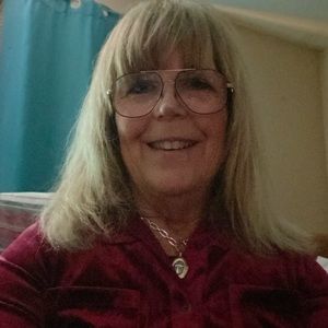 Meet your Posher, Debra